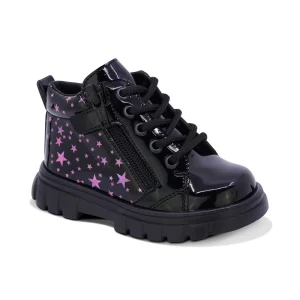 BOTITA COQUETA PARA NIÑA EN CHAROL COLOR NEGRO THUNDER CON ESTAMPADO DE ESTRELLAS